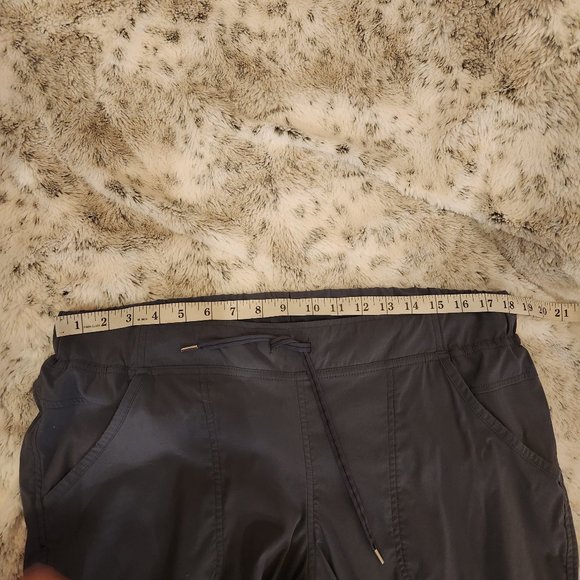 Marmot Gray Capri Pants Size XL - Picture 5 of 8